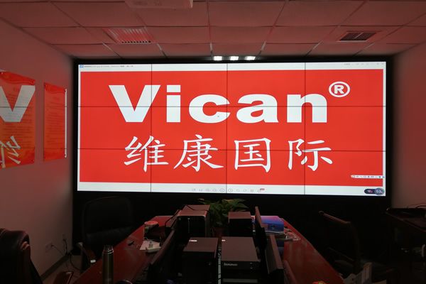 在拼接屏上同時顯示多臺電腦信號該如何實(shí)現(xiàn)？