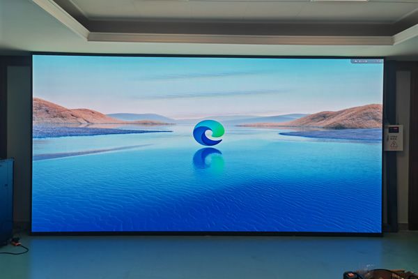 LED顯示屏出現(xiàn)黑屏、花屏、閃屏的主要原因與解決方法